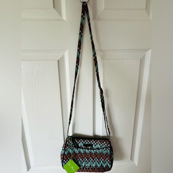 Vera Bradley purse / cross body bag Brand New - Picture 2 of 8